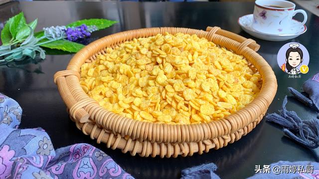 「超级宝妈」花费3块钱,5分钟做出一大堆小零食!香酥脆,无油无添加,更健康