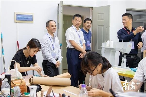 纺织服装VR时代来了！惠州学院迎行业盛会，52所高校参加