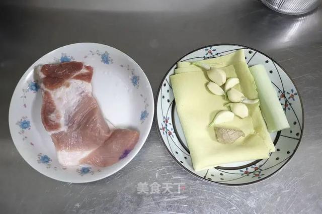 卤五香豆皮肉卷：肉香浓郁，解馋又下饭