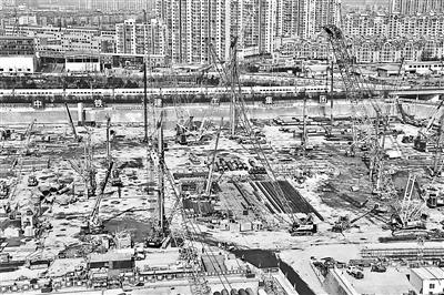 中心|人勤春早撸袖干 大工程牵引大发展