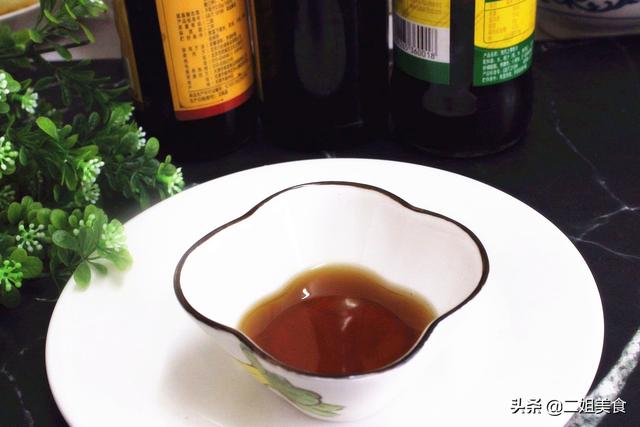 这样的“假香油”好多人在吃，一碗清水看真假，牢记3点别买错