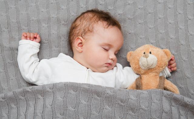 不想娃生病，就要告别这种睡觉方式，对宝宝没有任何好处