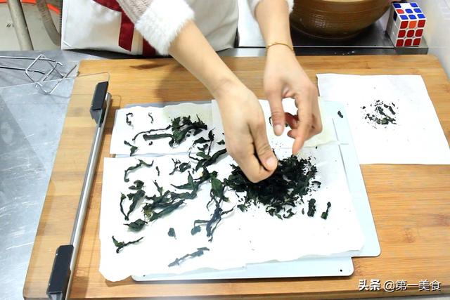『吃天下』孩子的辅食别乱买！菠菜晾干打粉自己做，安全营养无添加