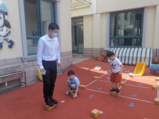 上观新闻|送来就放心！幼儿园开园首日，托班宝宝也来啦