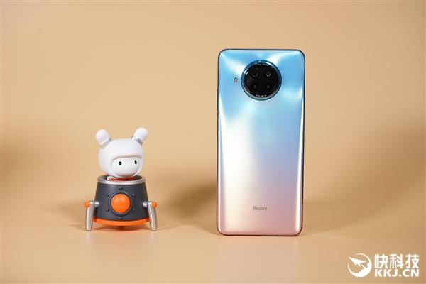 新一代1亿像素！Redmi Note 9 Pro湖光秋色开箱图赏