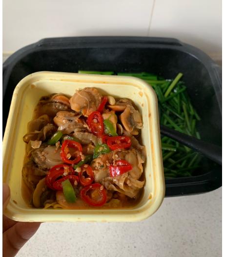 12月，这海鲜肥美价廉，15块钱买2斤，用韭苔一炒，全家都爱