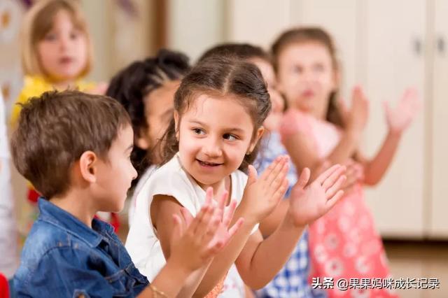 #你的育儿经#“我们不跟他玩!”父母限制孩子交友,有可能触发这个结果