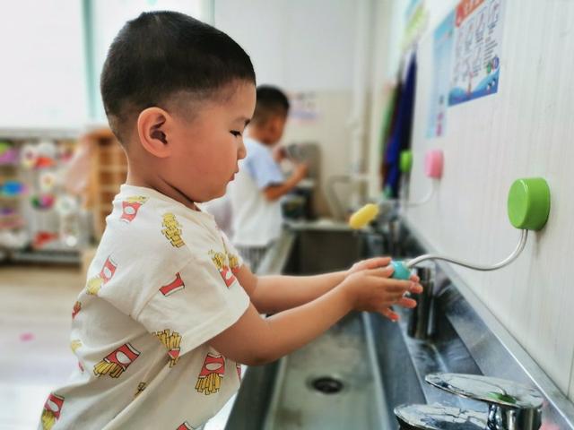 你的育儿经|用笑脸迎接新学期！市中区舜南幼儿园开启快乐时光
