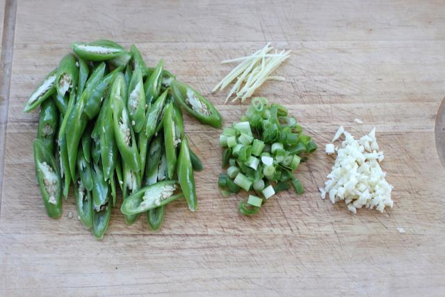 别再点外卖了，在家做美味盖浇饭，浓郁入味好吃到尖叫，实在上头