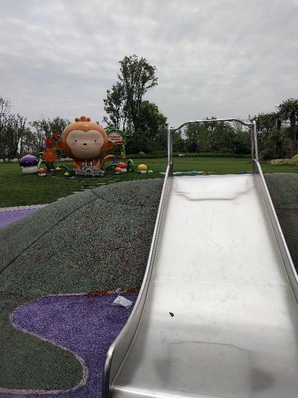 『万丈光芒』西安孩子夏天去哪玩？开车一小时，新增童世界距离乐华城10分钟。