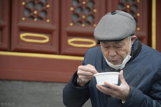 老年人的营养早餐，应包含四类食物，营养均衡，才更健康