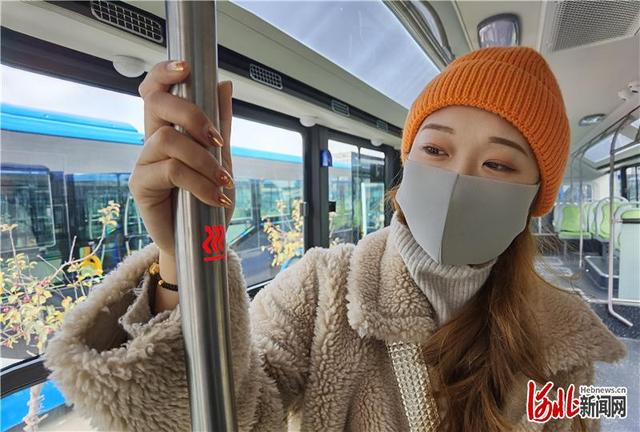 加热扶手杆、阅读灯、全自动恒温空调……河北石家庄238部新能源公交车集中上线