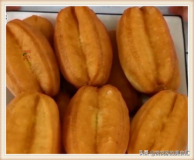 爱吃油条在家做，1碗面粉加1个鸡蛋，不放泡打粉照样个个酥脆