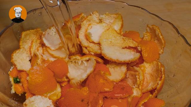 橘子皮不要扔了，用水煮一煮，原来作用这么厉害，真是长见识了