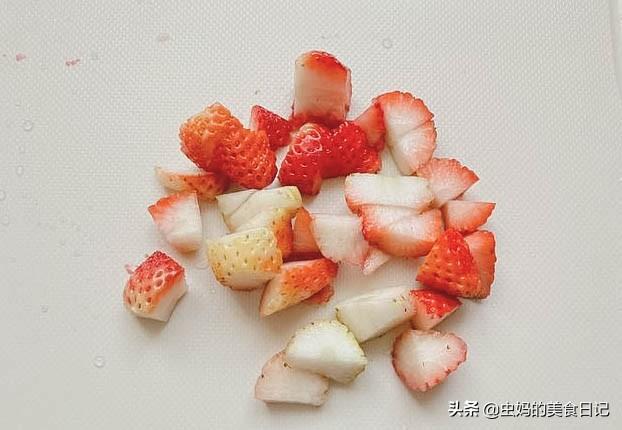 「超级宝妈」孩子不喜欢喝牛奶，试试这种水果奶昔，营养美味，孩子一口气喝完
