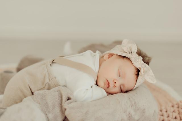 「超级宝妈」孩子发出这3个信号，说明分房睡的时机到了，家长可别错过好时机