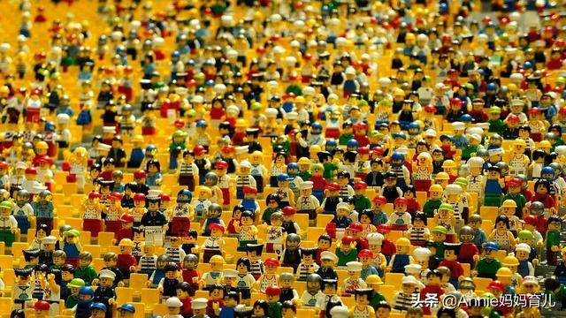 「你的育儿经」爸爸妈妈怎么还不去工作？家里没钱了怎么办？