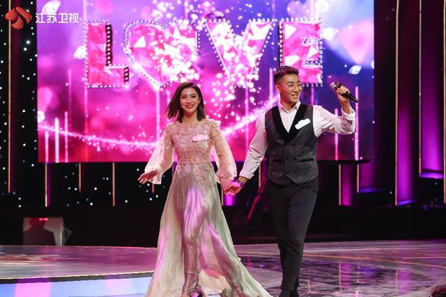 婚后要不要和父母同住？《新相亲大会》热议“陪伴”和“相处”|江苏卫视