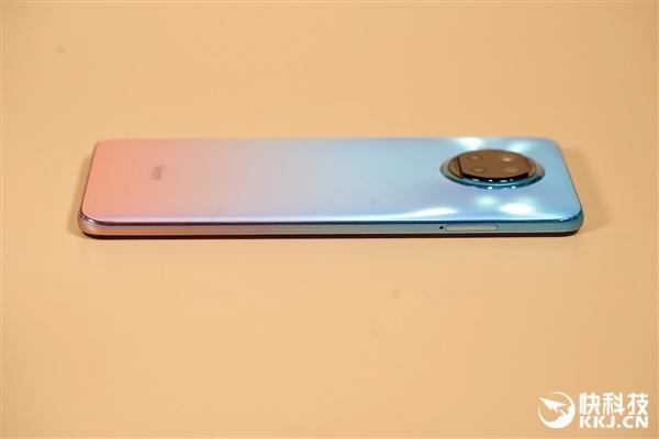 新一代1亿像素！Redmi Note 9 Pro湖光秋色开箱图赏