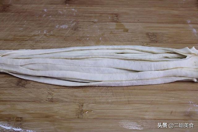 二姐|不做油酥，也不用醒面，教你做盘丝饼，三分钟烙一张，多层还好吃