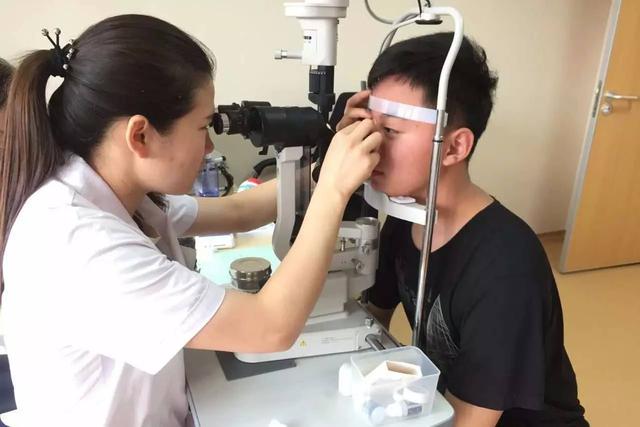 「超级宝妈」5岁的孩子近视1000度，这到底是怎么一回事儿