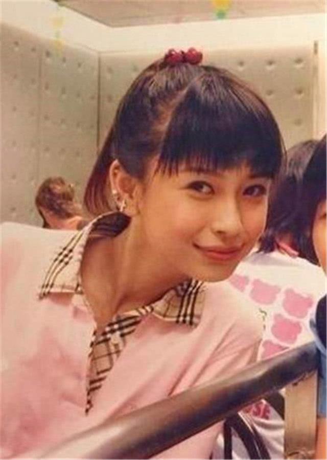 娇软甜伤|赵丽颖16岁，迪丽热巴16岁，鞠婧祎16岁，看到baby：黄晓明赚大了