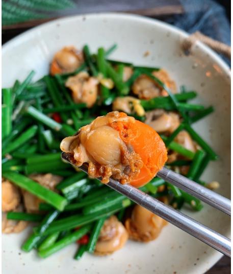 12月，这海鲜肥美价廉，15块钱买2斤，用韭苔一炒，全家都爱