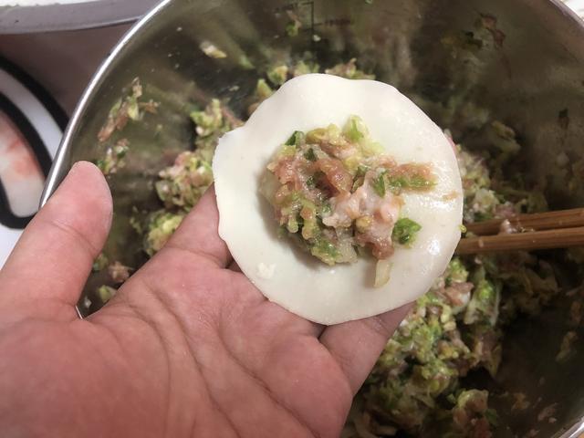 冬天饺子最爱这个馅，比韭菜香多了，一口一个吃不停嘴，特解馋