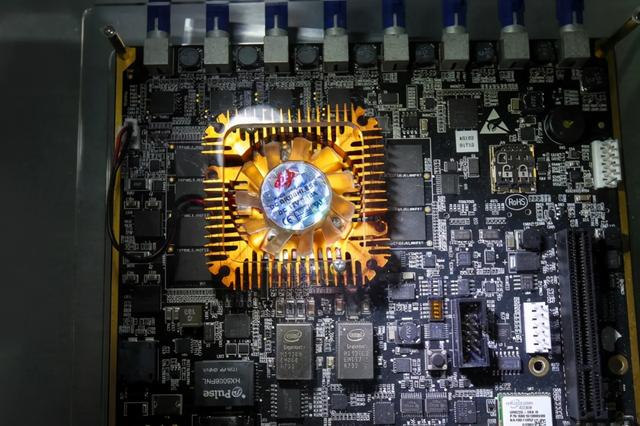 汽车缺芯停产真相：产能限制供需错配失衡，渠道商伺机炒货涨价