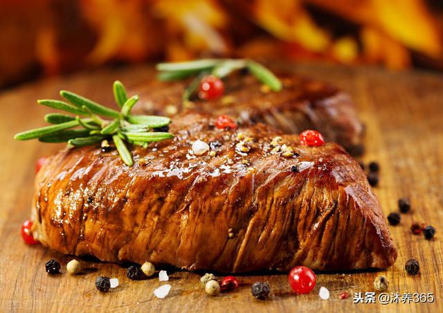上厕所不顺畅，9种最佳食物可改善，7种食物越吃越严重