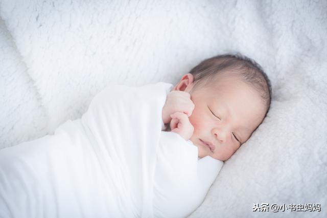 「春风」新生儿包裹好，才能睡得好！如何正确包裹宝宝？这些细节要弄清楚