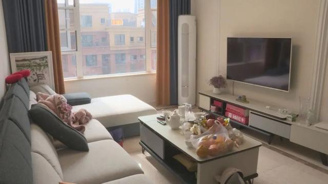 女士|乐山这对夫妻好郁闷，花近万元订制家具，