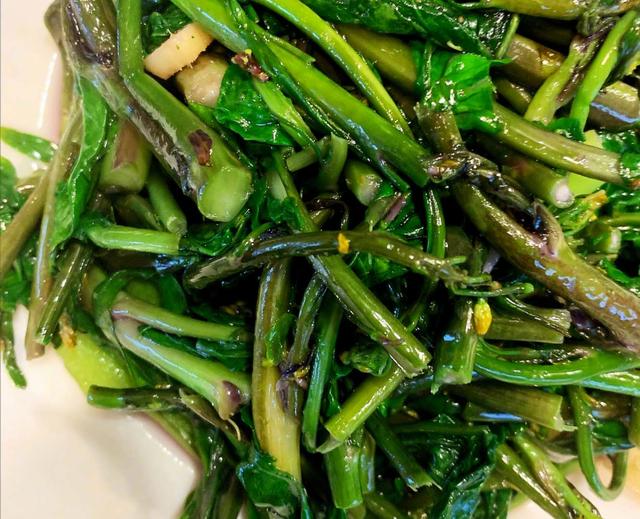 沐若清辰|黄磊为老婆做了一碗拌面，把网友馋到流口水，纷纷羡慕孙莉有口福