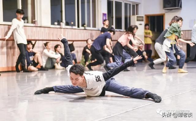 清心醉人|浙歌《生命舞迹》24日上演，练功房排练记，先睹为快