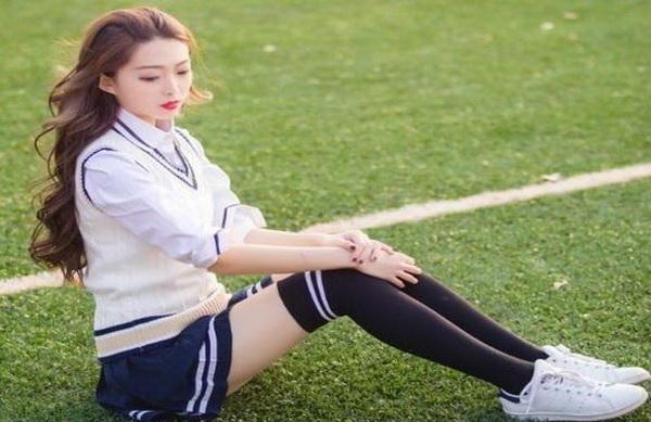 青春期阶段，有四种行为影响身高发育，“大长腿”可能要和你拜拜