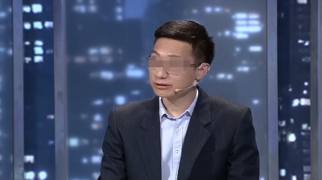 老人与亲家闹矛盾，儿媳单方面给了对方一万安抚，老人不平衡了