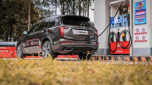 乘车御剑@2.0T+9AT,还带四驱,凯迪拉克XT6油耗测试结果曝光
