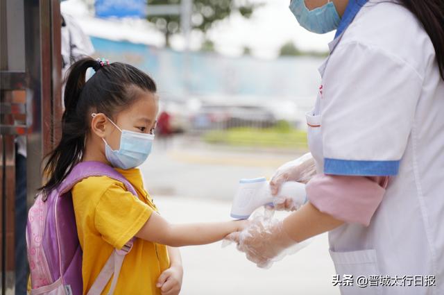 你的育儿经|幼儿园开学第一天 | 请你一键签收我的可爱