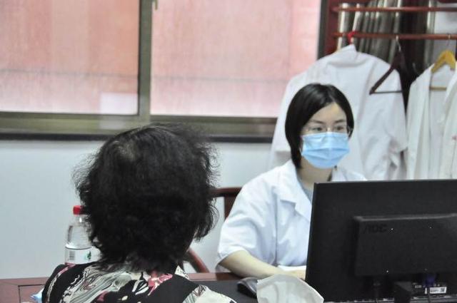 睡眠|健康小站节气话养生｜睡不好别乱补，试试“饥饿疗法”