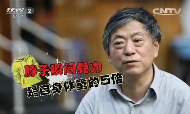 「超级宝妈」这种衣服，再好看也不能给孩子穿，尤其是7岁以内的宝宝