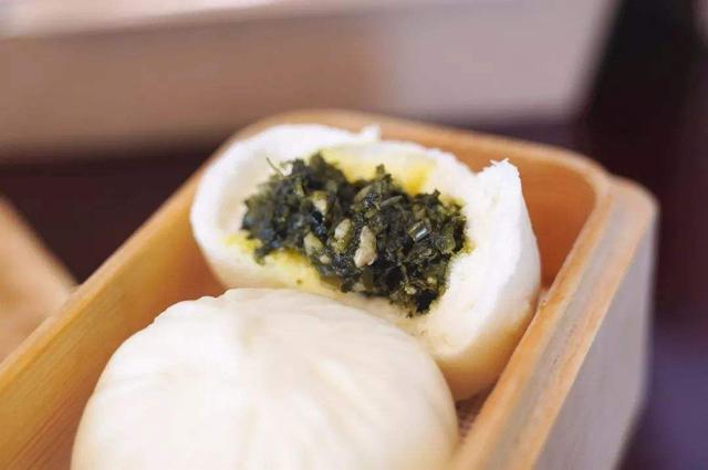 最好吃的腌菜，竟然是有汗脚的人踩出来的？