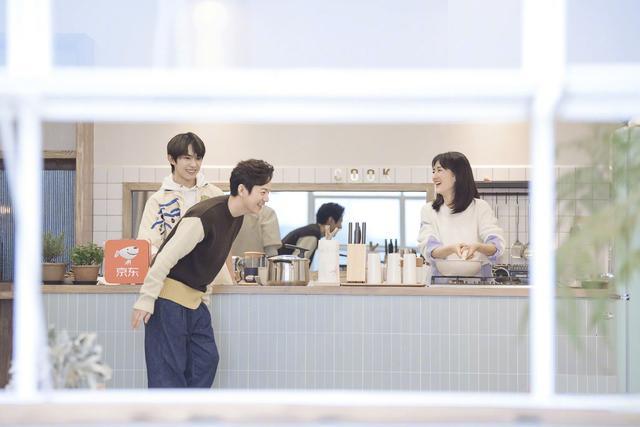 《朋友请听好》之宝藏男孩易烊千玺篇想和他谈恋爱了！太温柔了|fun娱乐