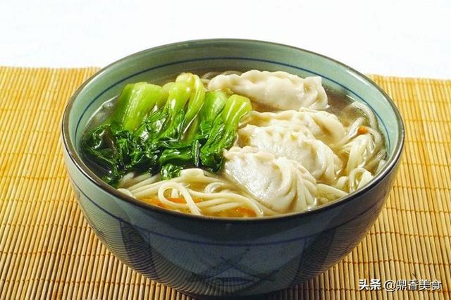 冬至包馄饨，还是这种味的好吃，鲜香又滑嫩，一口一个香，真过瘾