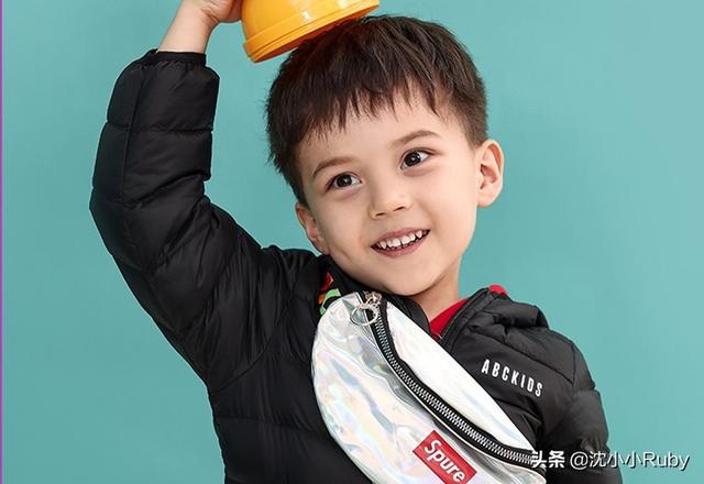 【超级宝妈】给孩子选购衣服,有了以下四点,健康舒适还不缺帅气