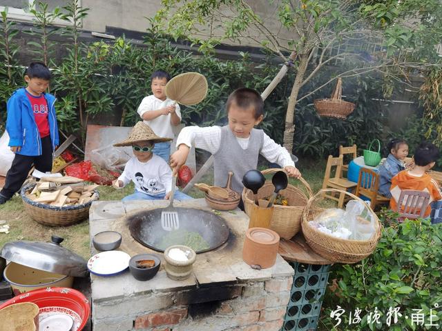 宁波这所乡村幼儿园的孩子们在“小集市”里幸福玩乐，学做社会小公民