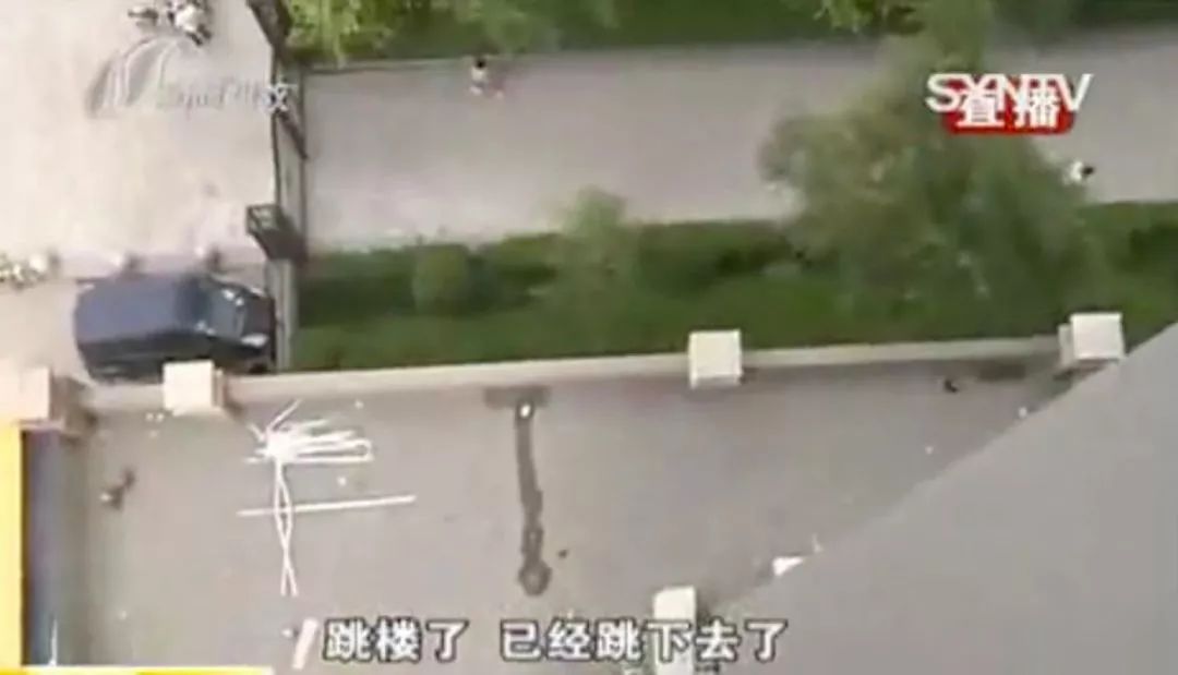 暖先生格调@14岁男孩连砍自己6刀,“不让玩手机我就去死!”,背后的真相让无数家长深思!