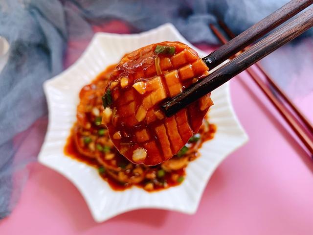 杏鲍菇这样吃，鲜香入味，口感不比肉差，营养还丰富