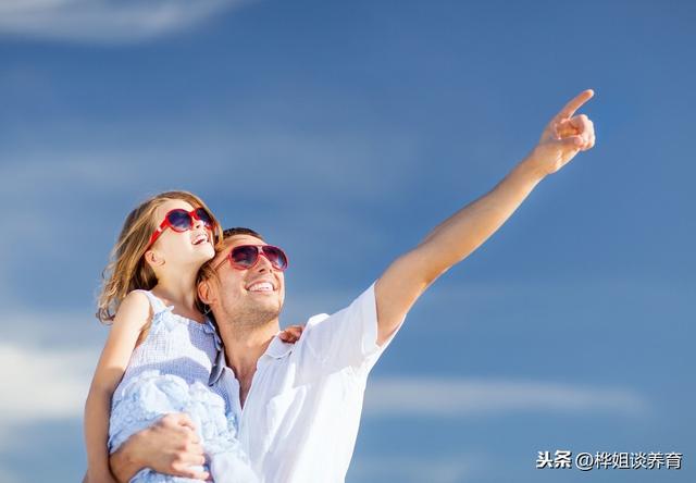 「拂槛」家庭教育:不做孩子的“梦想粉碎机”,要让他像花儿一样自由绽放