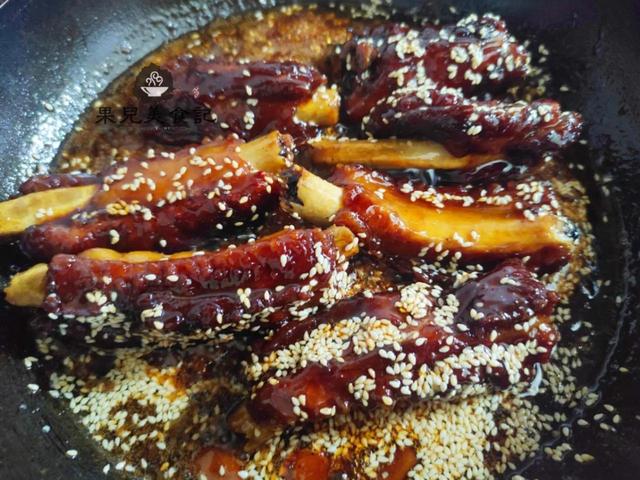 做排骨，有人先焯水，有人直接下锅，做法不同区别大，教正确做法