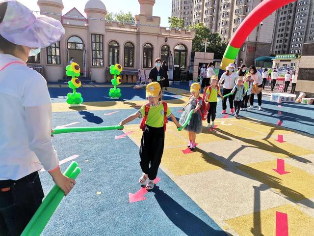 相亲相爱|庄河各幼儿园陆续复园，园内宝宝不用戴口罩